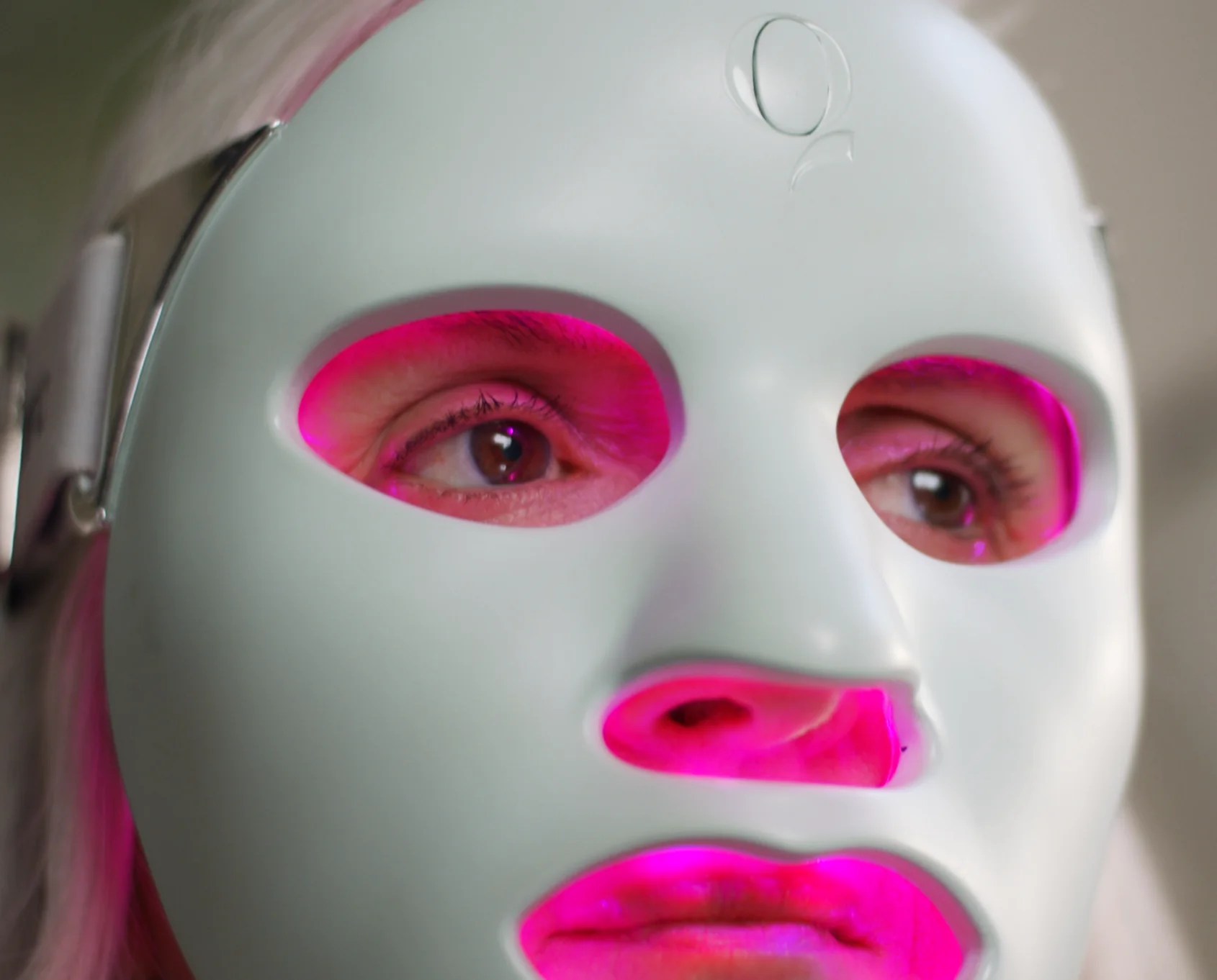 Q-Rejuvalight Pro Facewear - Image 14
